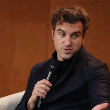 Airbnb CEO: AI is not ready to replace Google